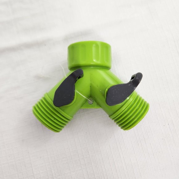 Garden Hose Two-way Splitter Plastic Green Impact Resistant - Picture 1 of 5